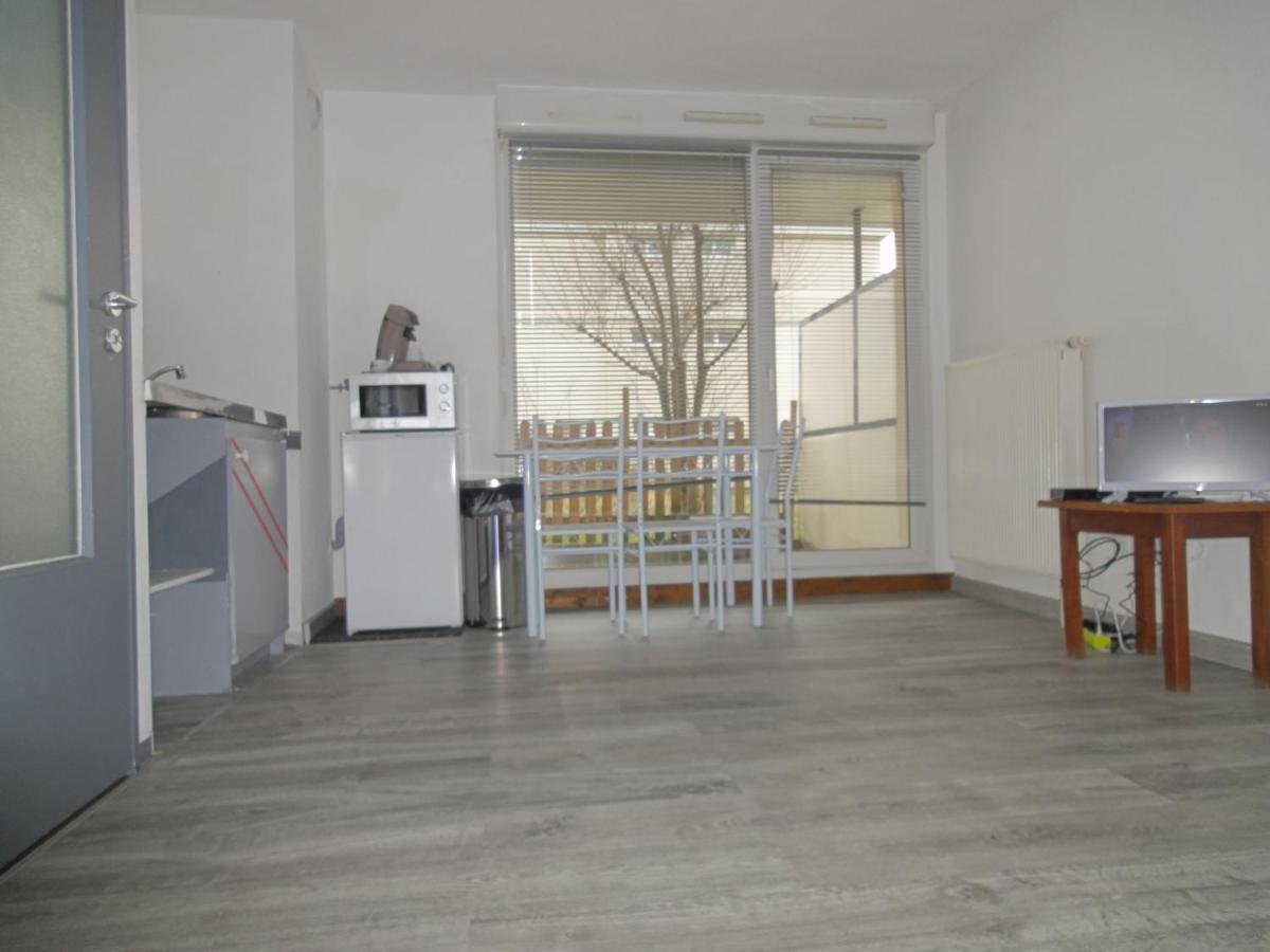 Logement Type Studio 1 Piece Proche Zenith ストラスブール エクステリア 写真